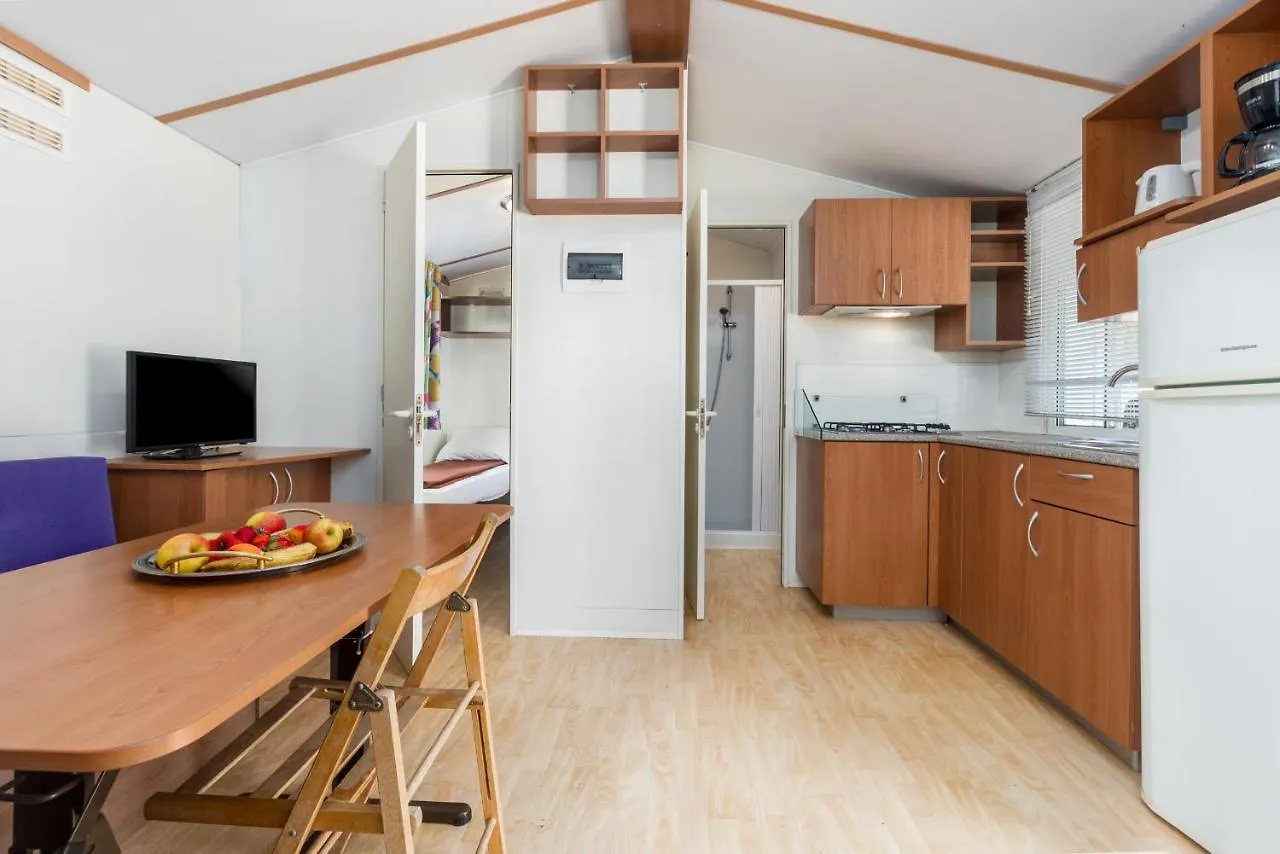 Camping Adria Mobile Homes In Brioni Sunny Camping Pula 2*,  Croacia
