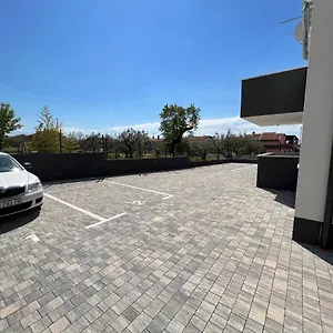 Apartman Sunrise With Private Parking