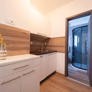 Apartman Cozy With Breakfast On Request 1