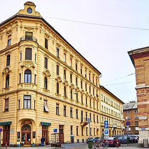 ellenőrizze a rendelkezésre állást