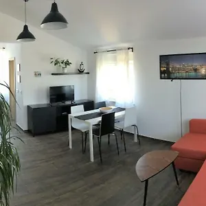Apartman Fine & Shine
